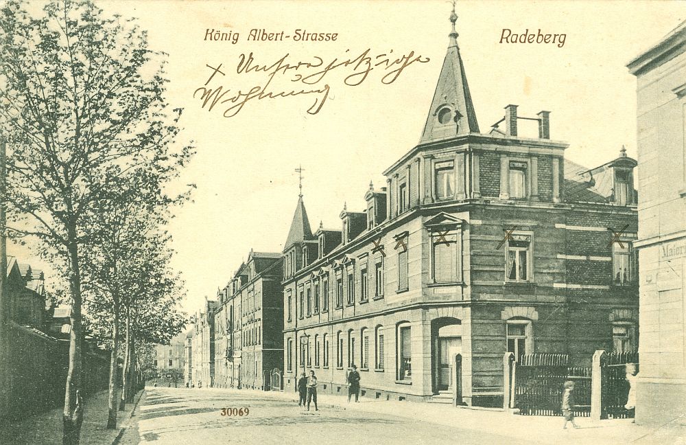 Rathenaustra&szlig;e 9 (vor 1905 Pillnitzer Stra&szlig;e 44, 1905-27 K&ouml;nig Albert-Stra&szlig;e 9, 1927 Rathenaustra&szlig;e 9, 1937 Albertstra&szlig;e 9)  Radeberg