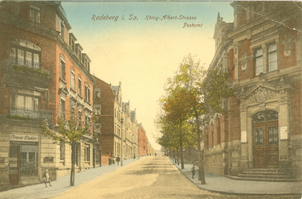 Rathenaustra&szlig;e (vor 1905 Pillnitzer Stra&szlig;e, 1905 - 1927 K&ouml;nig Albert-Stra&szlig;e, 1927 Rathenaustra&szlig;e, 1937 Albertstra&szlig;e)  Radeberg