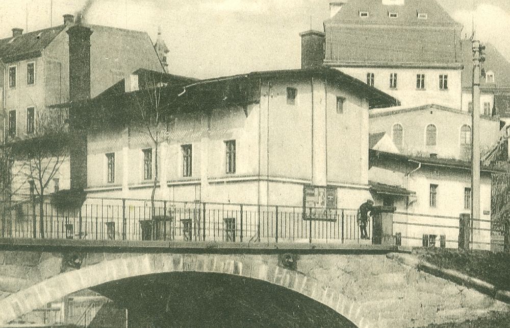 R&ouml;derstra&szlig;e 22 (vor 1903 R&ouml;derstra&szlig;e 12, 1905 - 1914 S&uuml;dstra&szlig;e 17)  Radeberg