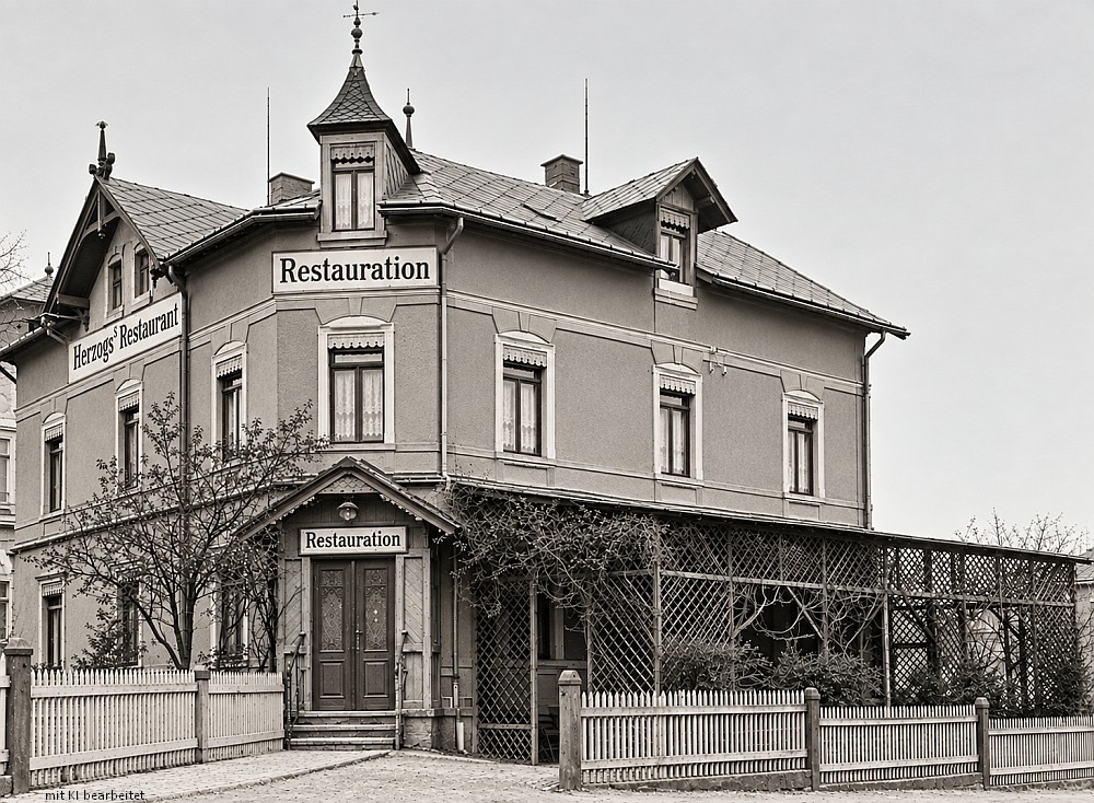 Steinstraße 1 / Dresdener Straße (Fabrikstraße) Radeberg Steinstraße 1 / Dresdener Straße (Fabrikstraße) Radeberg